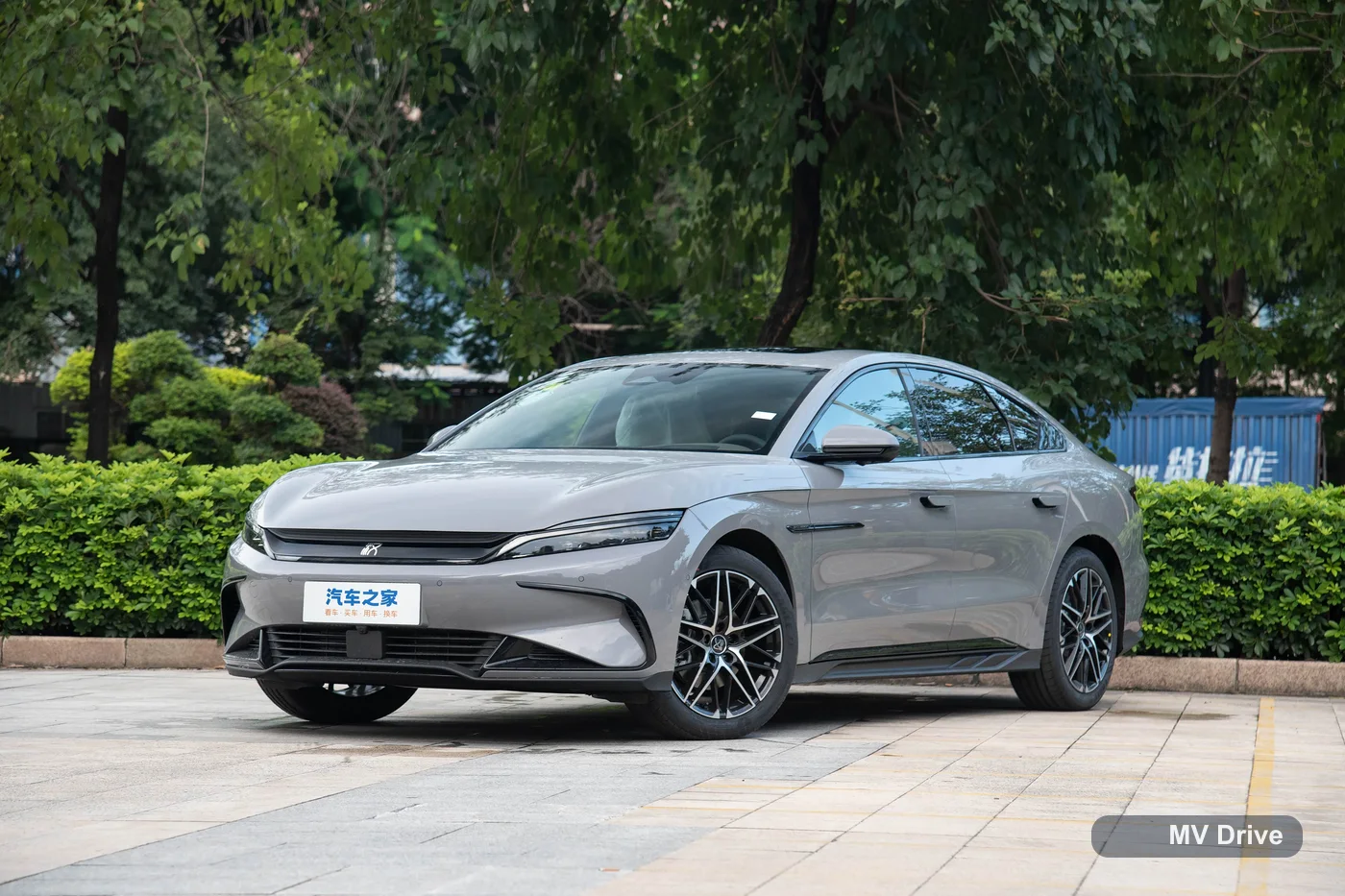 BYD Han მთავარი ფოტო