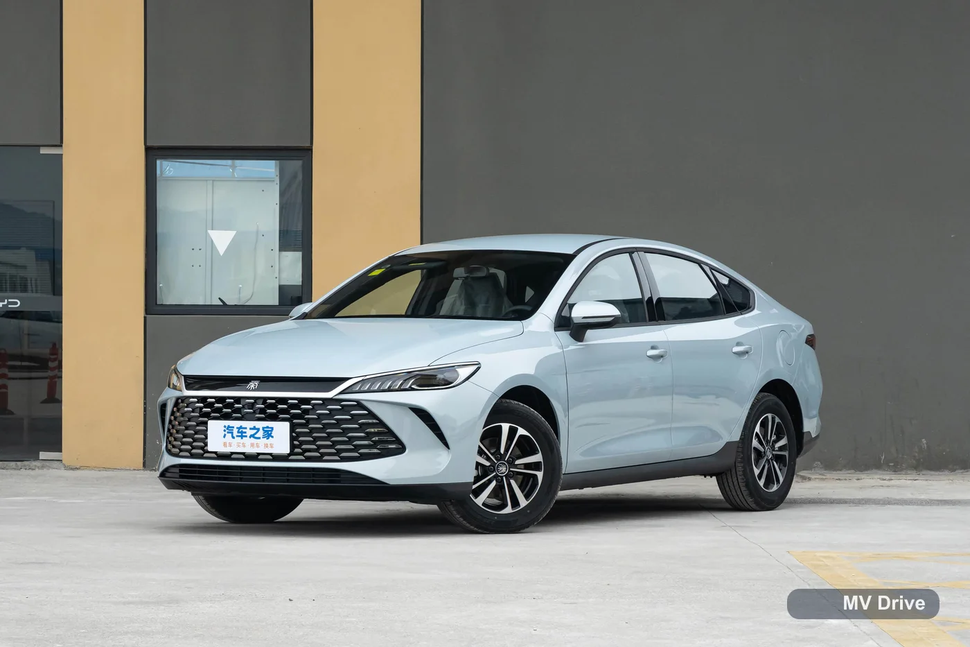 BYD Qin Plus DM-i მთავარი ფოტო
