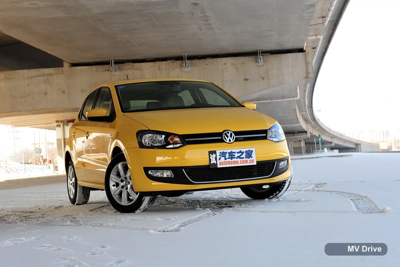 Volkswagen Polo მთავარი ფოტო